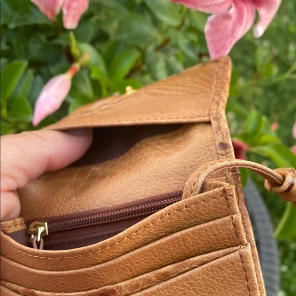 BRAHMIN MINI KEY COGNAC COLLODI MELBOURNE Genuine LEATHER BI FOLD MINI WALLET ID - Picture 8 of 12